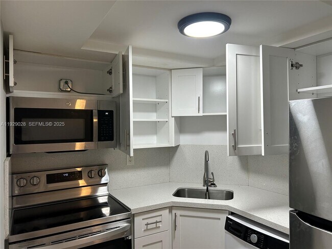 Foto del edificio - 335 SW 20th St