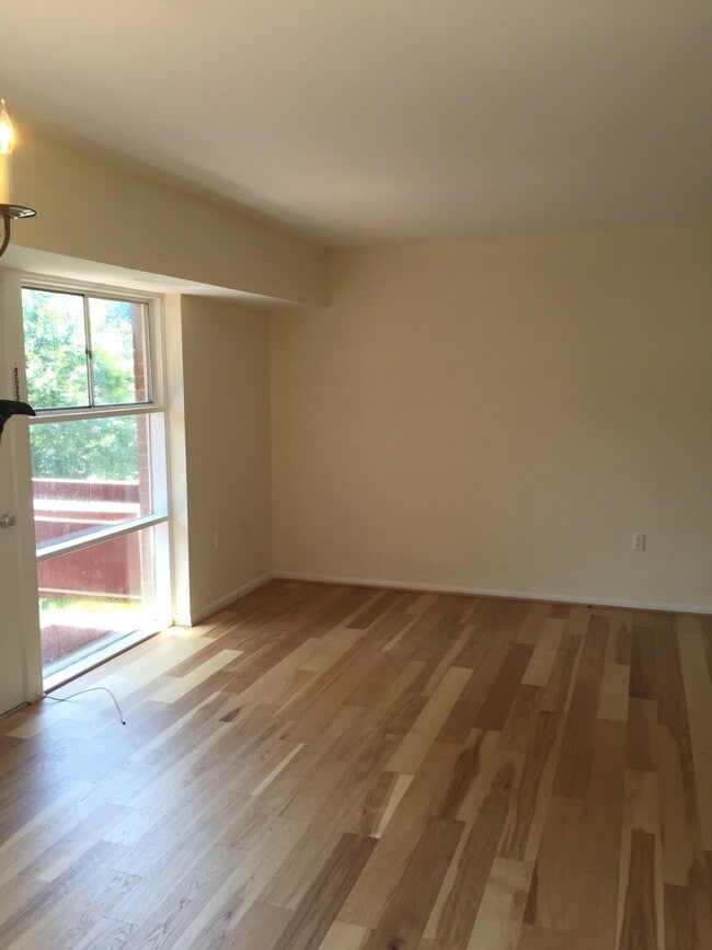 Building Photo - A two bedroom, one bath condo apartment lo...
