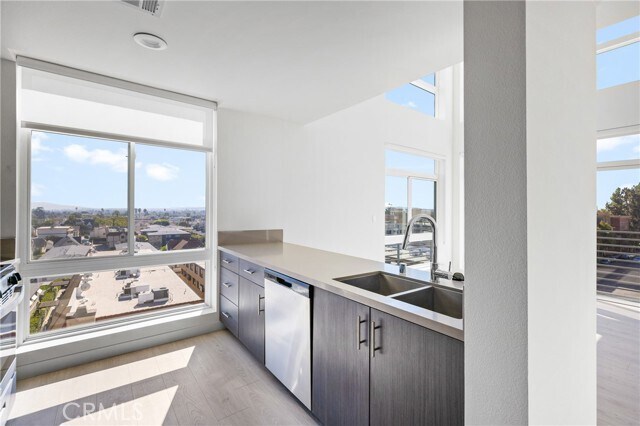 Foto del edificio - 168 S Monterey St