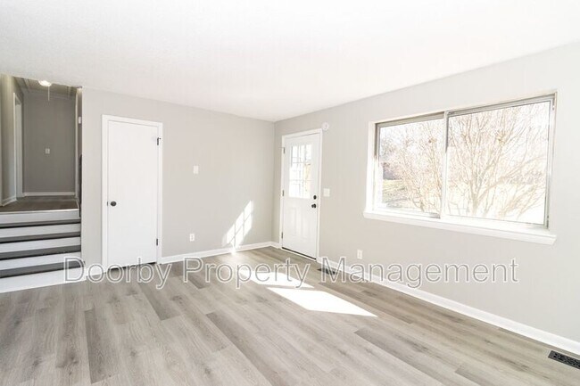 Foto del edificio - 2983 E Freedom Cir