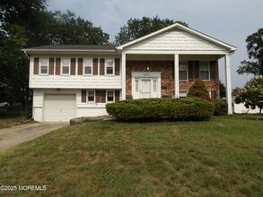 Building Photo - 30 Brunswick Dr