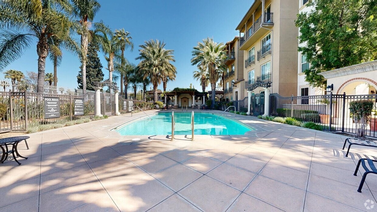 Photo - Raincross Promenade Apartments