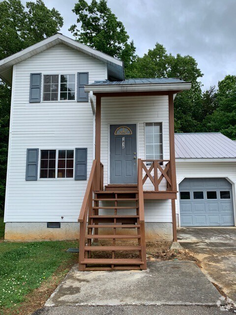 Building Photo - 183 Co Rd 881