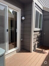 Building Photo - 806 Summer Dr