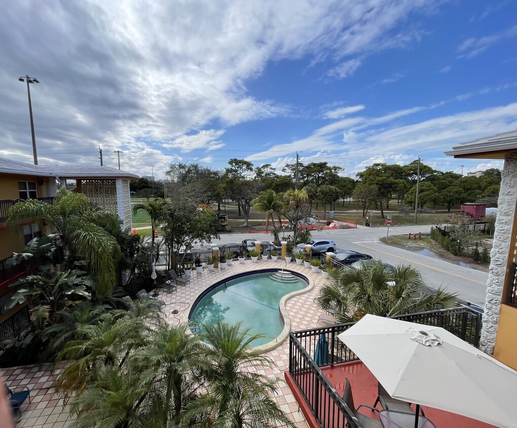 Photo - 744 NE 14th Ave (Fort Lauderdale, FL)