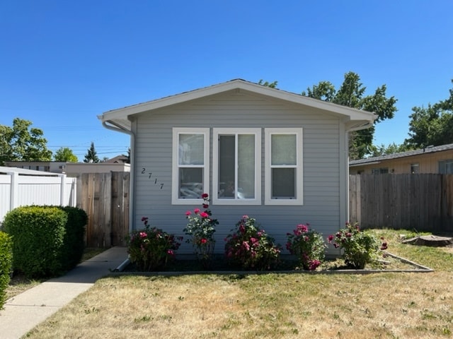 Building Photo - 2717 W Regan Ave