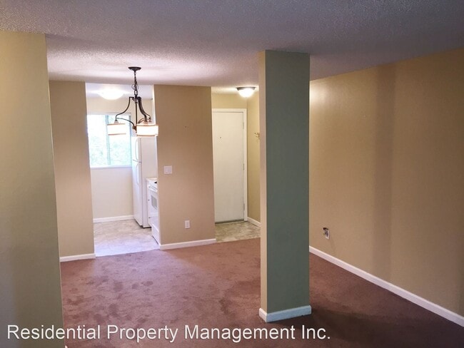 Building Photo - 2 br, 1 bath House - 12618 NW Barnes Road ...
