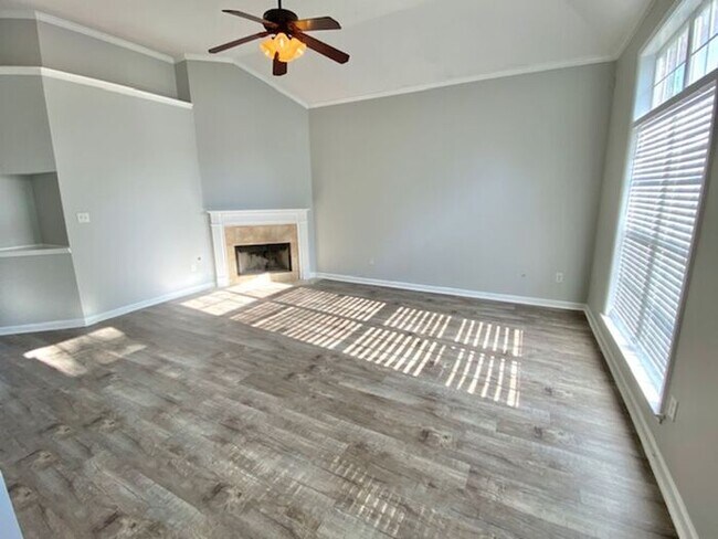 Building Photo - Cordova- Great Location- 3 bedroom/2bath h...