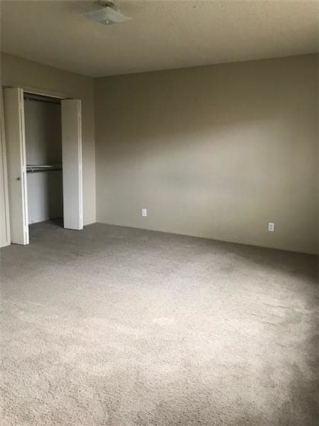 Building Photo - 106 Elmhurst Cir