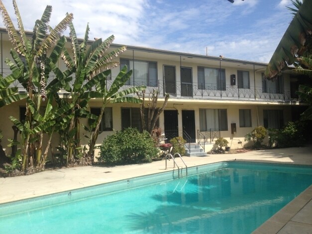 Foto del edificio - 3844 Potomac Ave