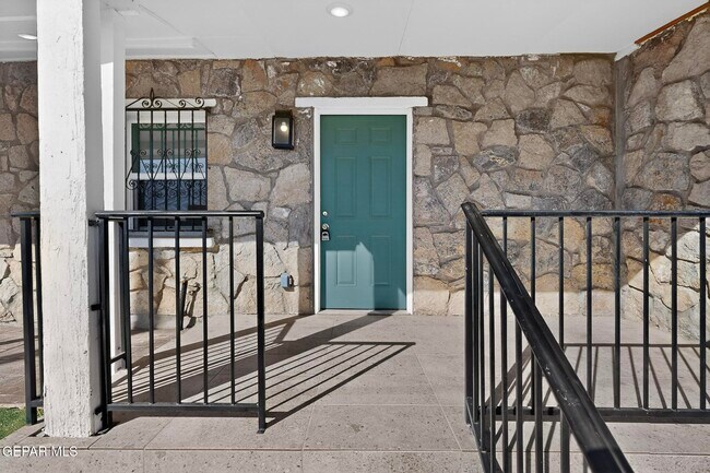 Foto del edificio - 2406 Lebanon Ave