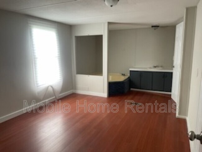 Building Photo - 19 Red Fox Loop