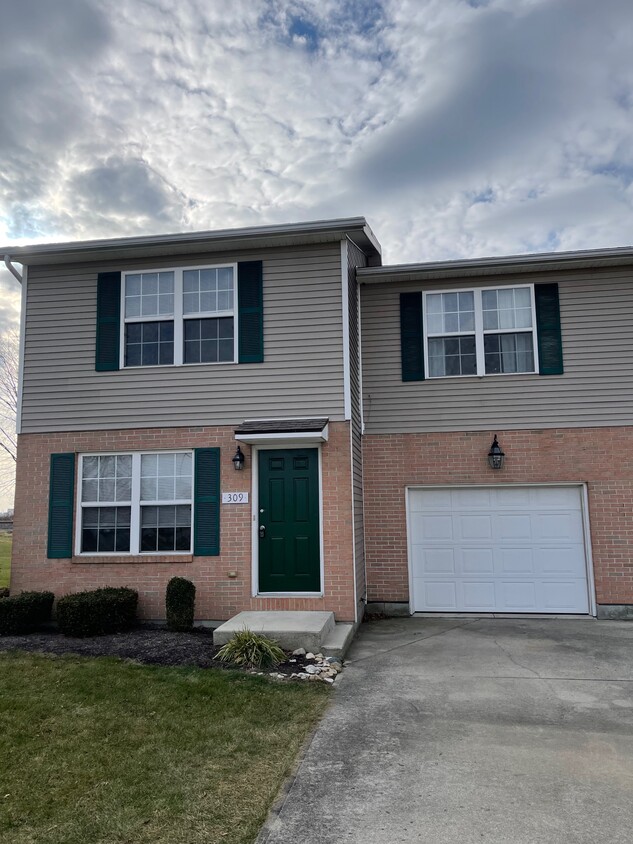 Primary Photo - 309 Onyx Dr