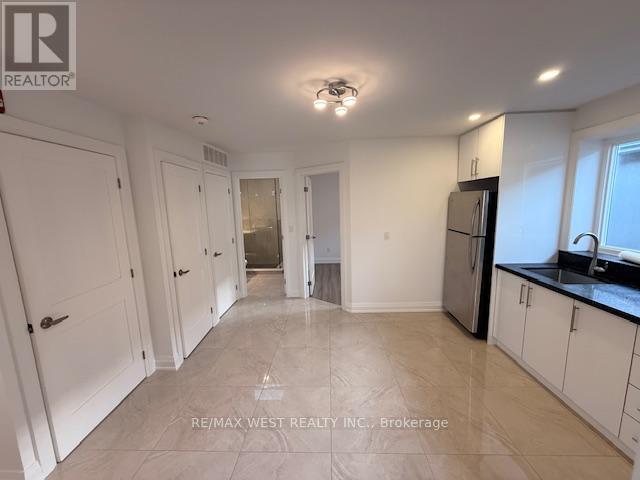 Building Photo - 191 Rosethorn Ave