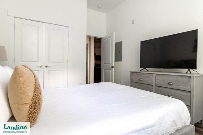 Foto del edificio - 2101 Lakeside Lofts Cir