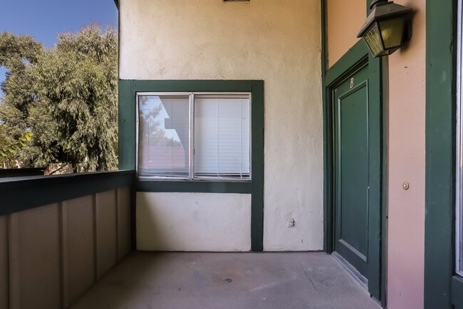 Foto del edificio - 5496 E Willow Woods Ln