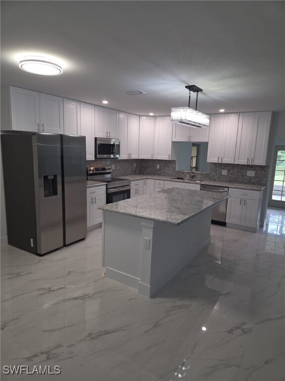 Foto del edificio - 2505 Lakeview Dr