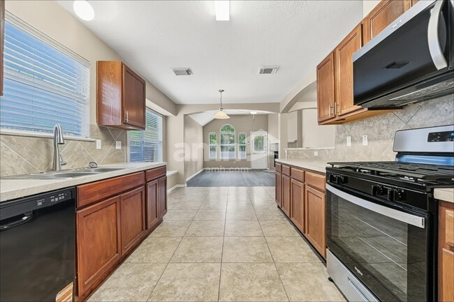Building Photo - 15311 Forest Creek Farms Dr