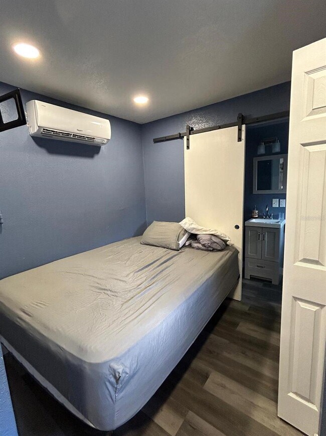 Foto del edificio - 1204 E Lambright St