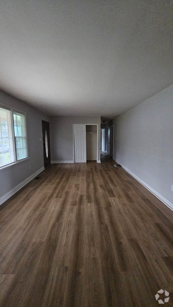 Building Photo - 832 Rambler Ave