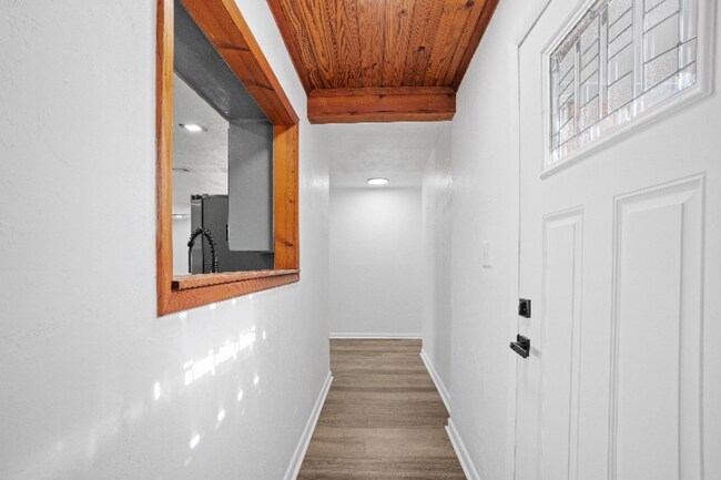 Foto del edificio - 513 Manor Dr