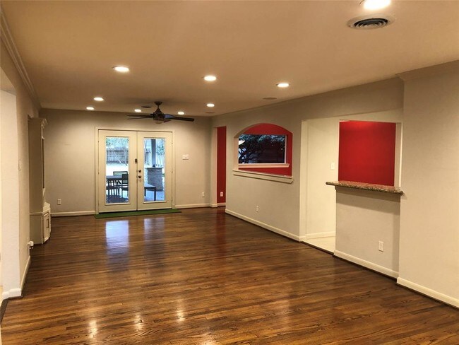 Building Photo - 9226 Timberside Dr