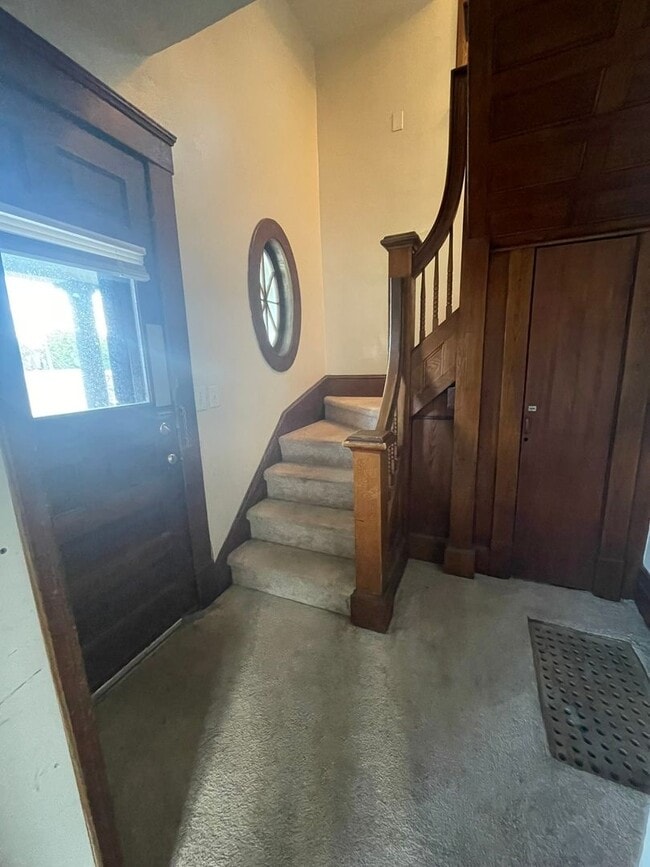 Building Photo - 1121 Packard St