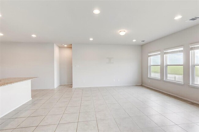 Foto del edificio - 2721 Winding Creek Rd