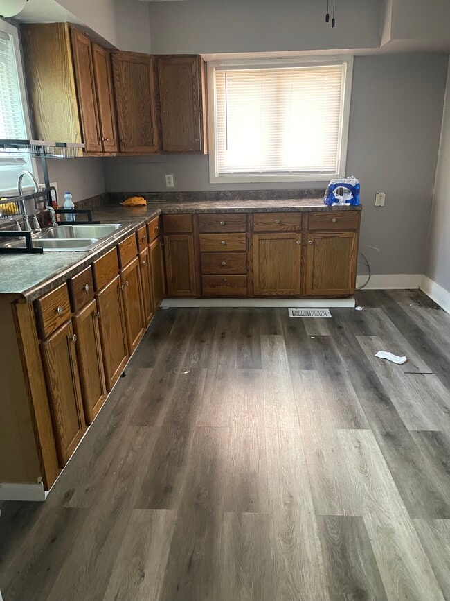 kitchen - 3532 Harrison St