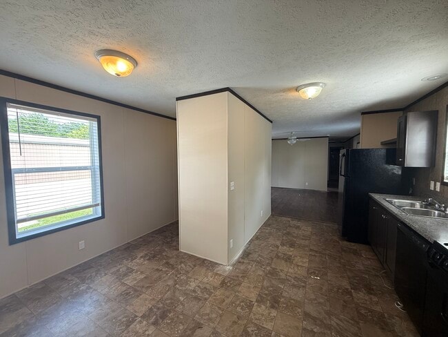 Building Photo - 3518 Wayside Terrace