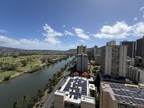 Building Photo - 2421 Ala Wai Blvd