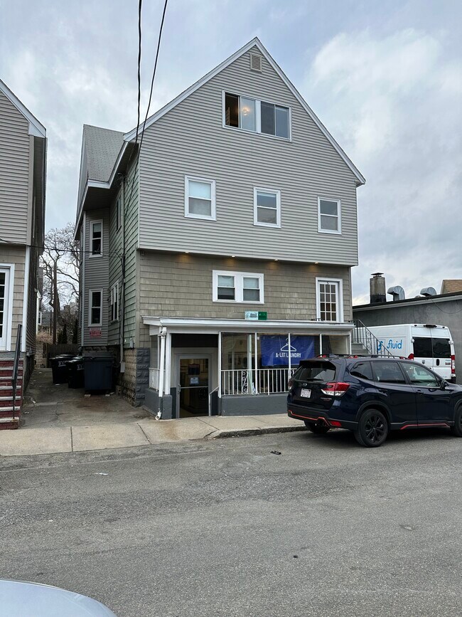 Foto del edificio - 5 Lowden Ave