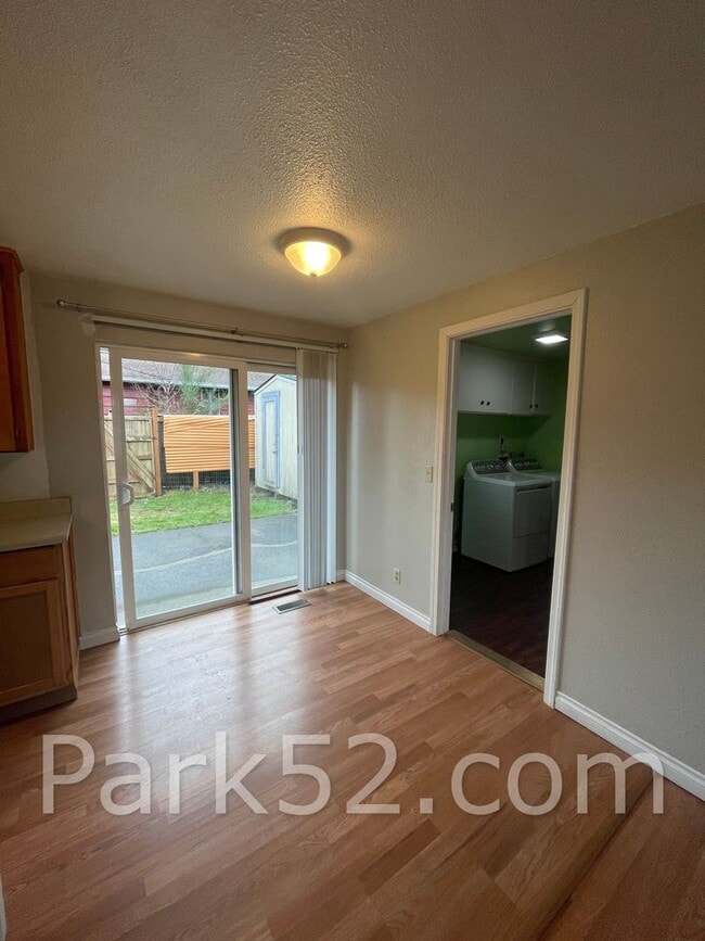 Building Photo - 2501 Bridgeport Way W