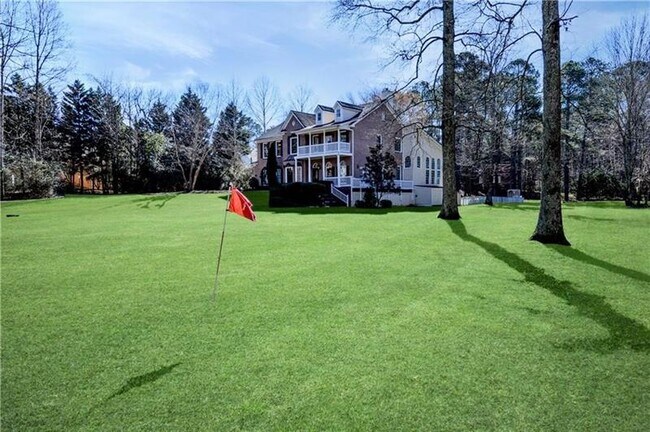 Building Photo - 4689 Dunwoody Club Dr
