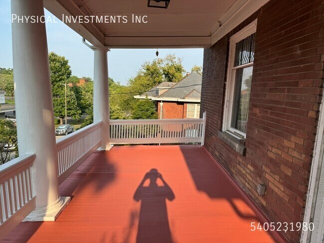 Foto del edificio - 376 Allison Ave SW