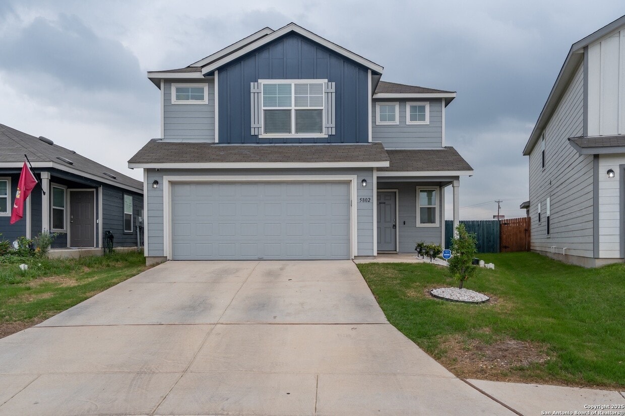 Photo - 5802 Rolling Gln - 4