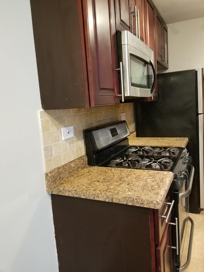 Foto del edificio - 872 Winesap Ct