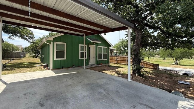Building Photo - 2415 Ridgeview Dr