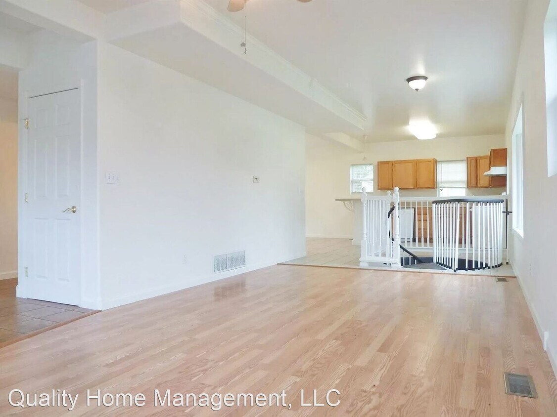 Foto principal - 3 br, 3 bath House - 1732 N. Adams St