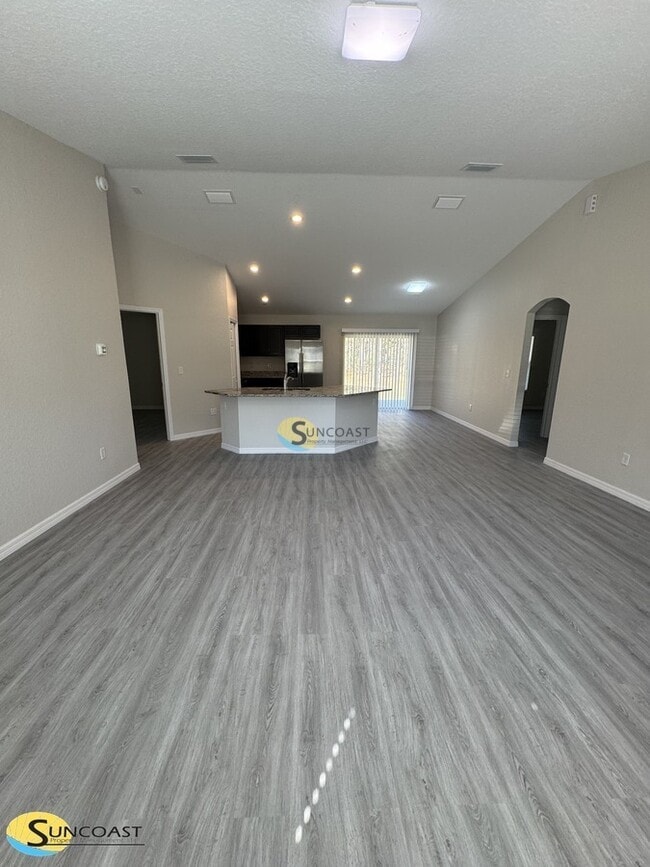 Building Photo - 6763 E Gurley St