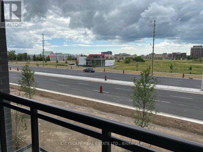 Building Photo - 128-128 Grovewood Common