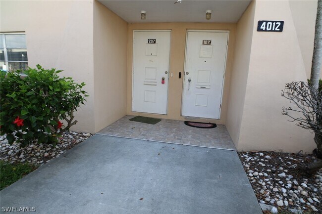 Building Photo - 4012 Coronado Pkwy