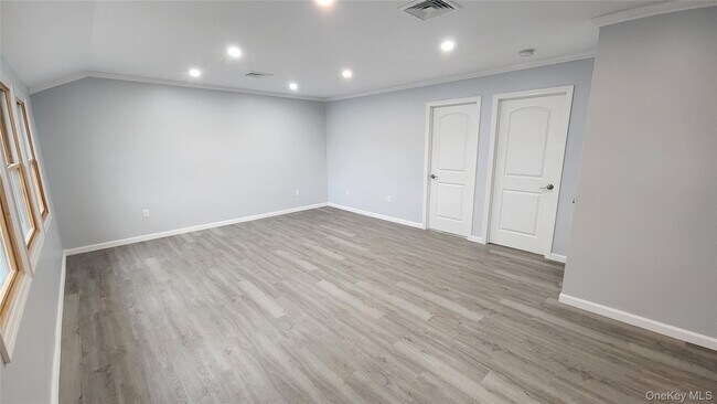 Foto del edificio - 126 Forest Ave