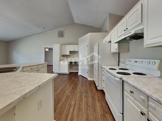 Building Photo - 23 Seaside Ln