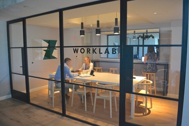 Interior Photo - The Viridian