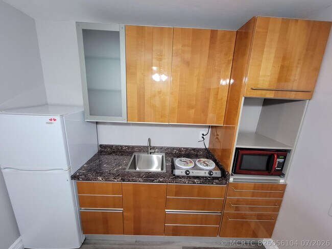Foto del edificio - 1611 NW 63rd Ave