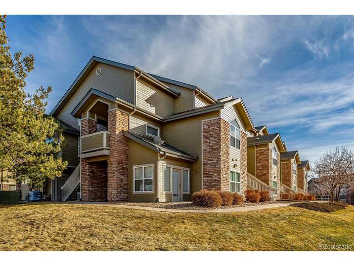 3233 S Zeno Ct Unit C, Aurora, CO 80013 Condo for Rent in Aurora, CO