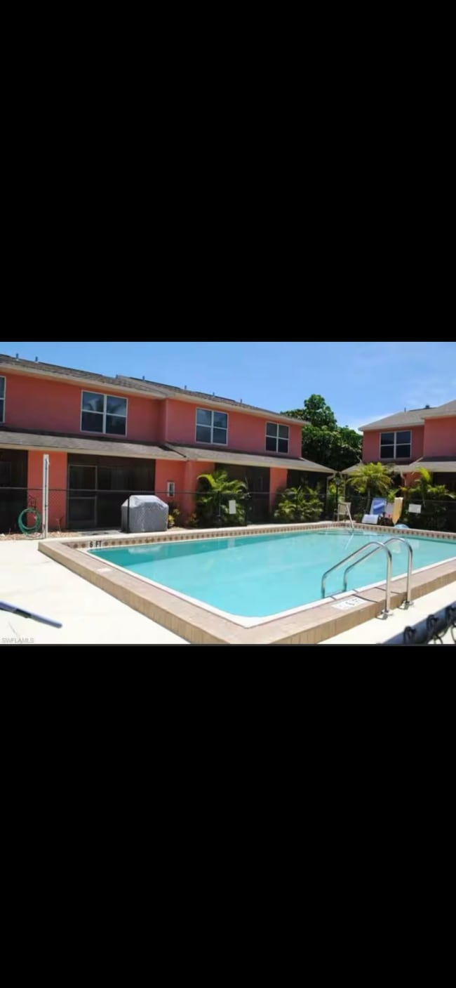 Foto del edificio - 13437 Heald Ln