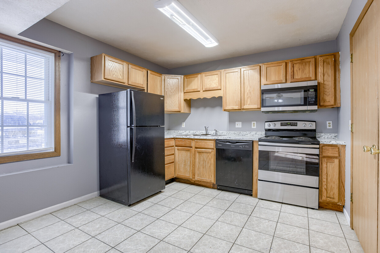Primary Photo - Salt Creek Townhomes