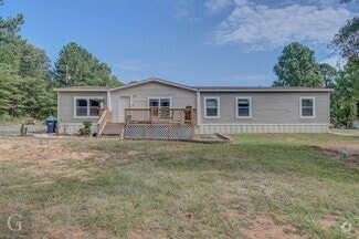 Building Photo - 2153 LA-2